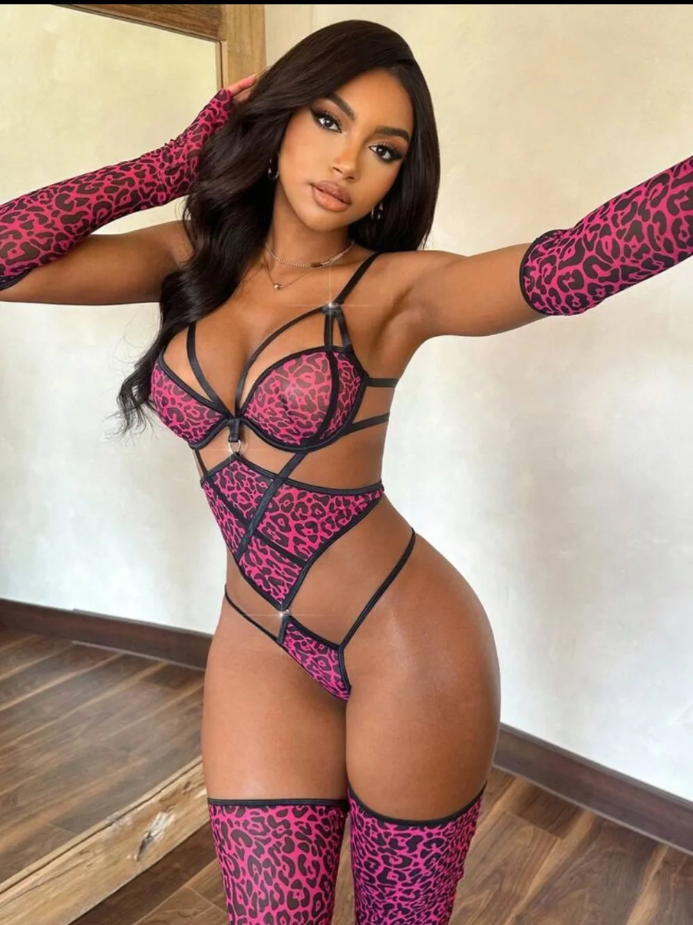 Women’s 5 PC Pink Leopard Strappy Lingerie Set